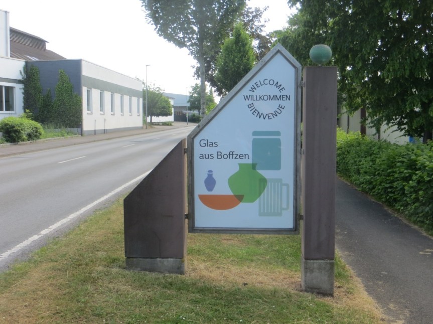 Glas in Boffzen – Neue Schilder an den&nbsp;Ortseingängen